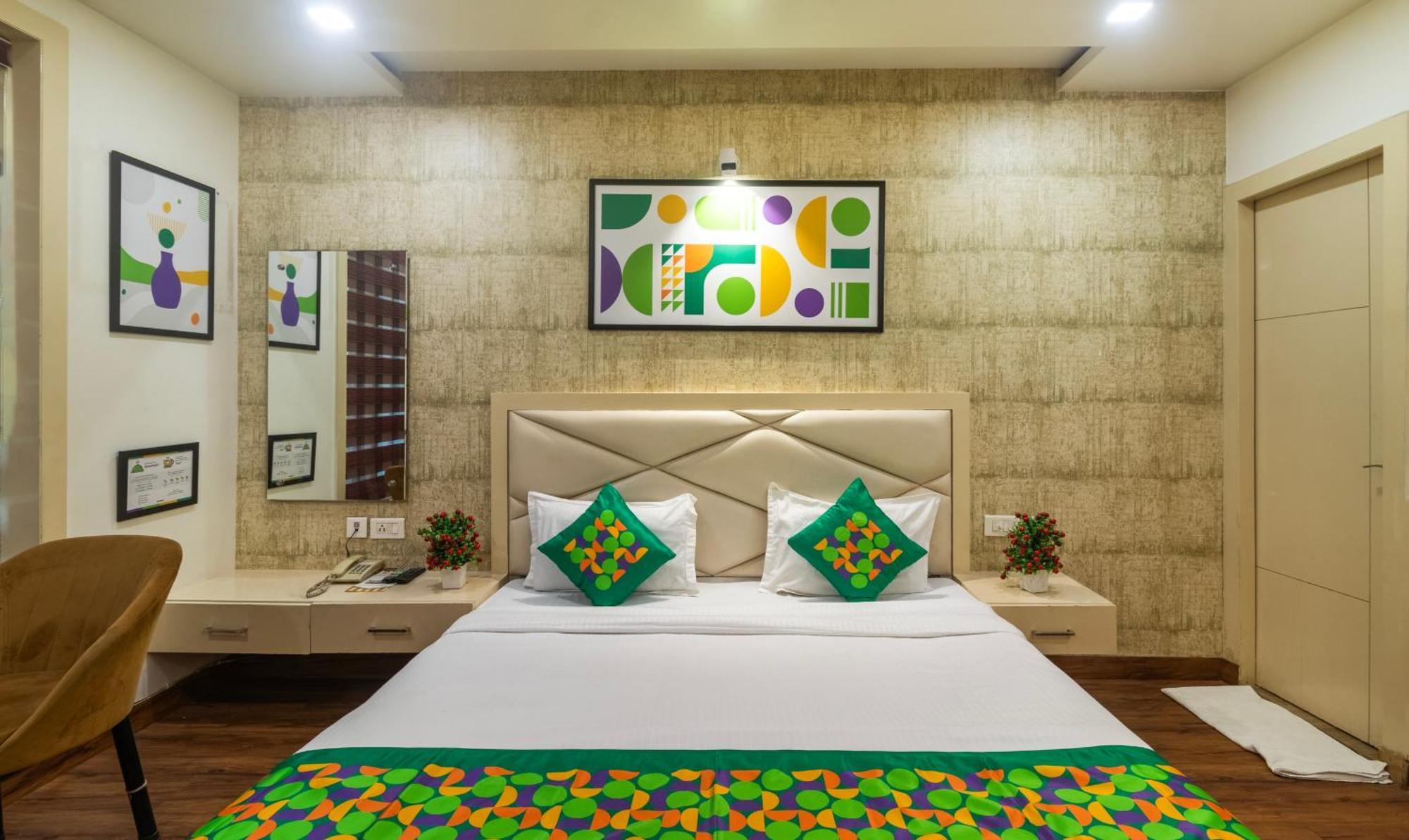 Treebo Empire Red Carpet, Near Taj Mahal Hotel Agra  Exterior photo